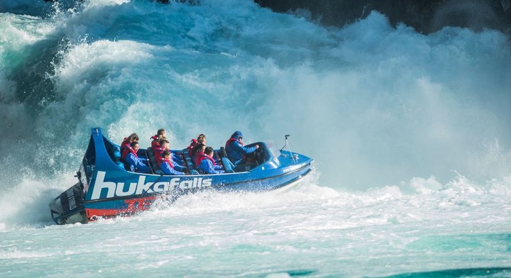 新西兰旅游视频-胡卡喷射艇